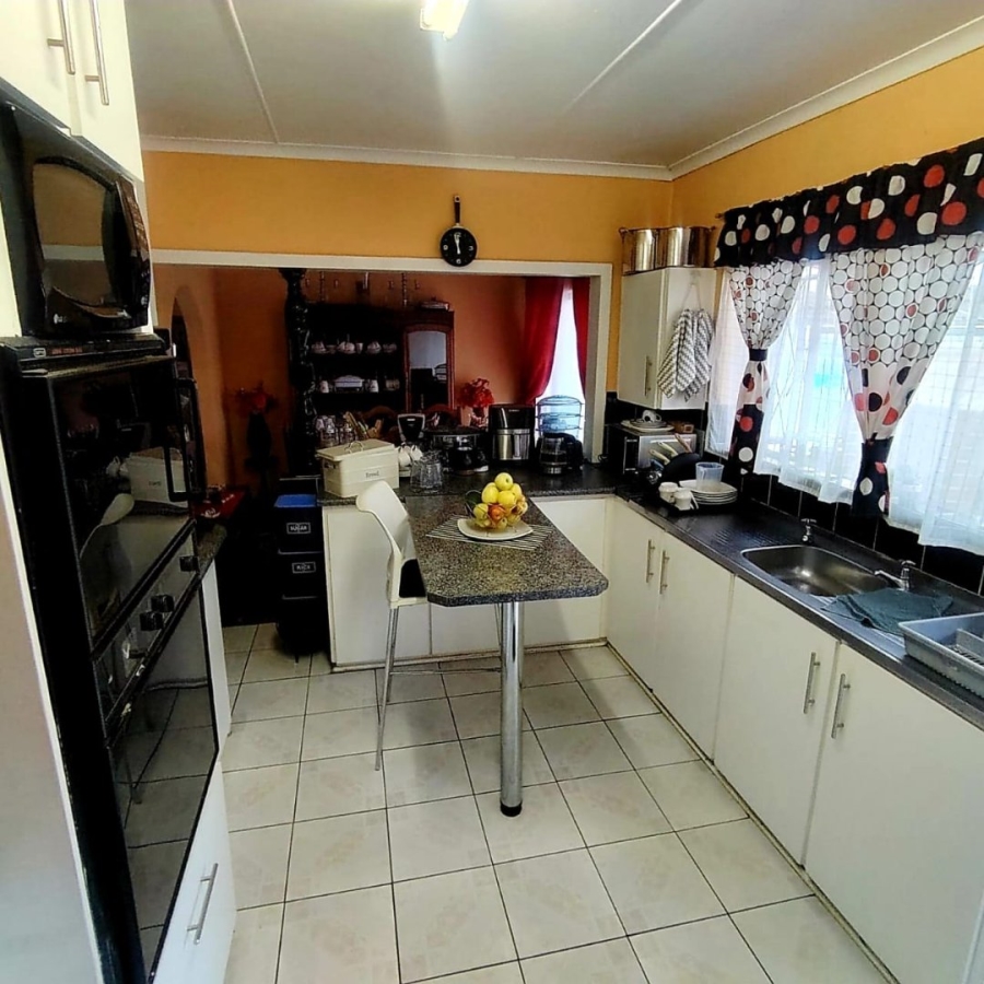 4 Bedroom Property for Sale in Amalinda Eastern Cape